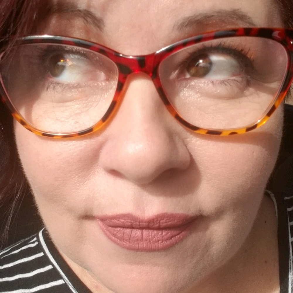 Meet your Posher, Nikole